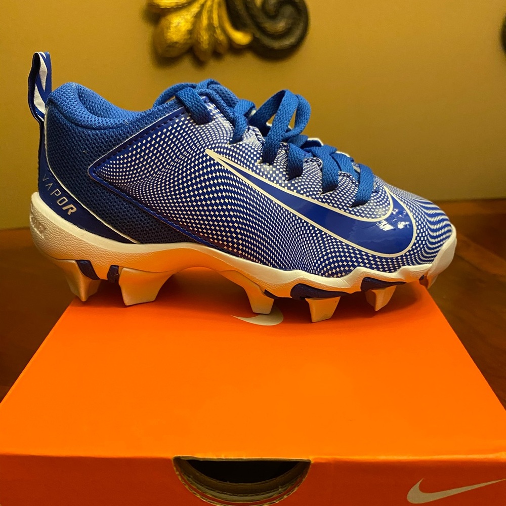 Football Cleats - Picture 2 of 6